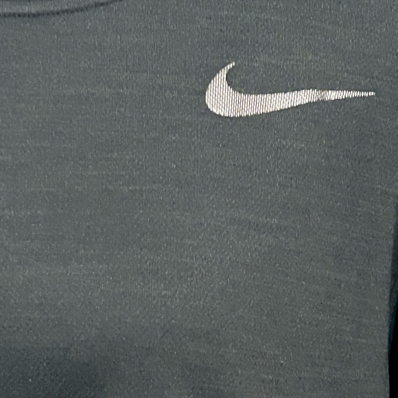 Nike black Dri-Fit men’s size large - Picture 2 of 6